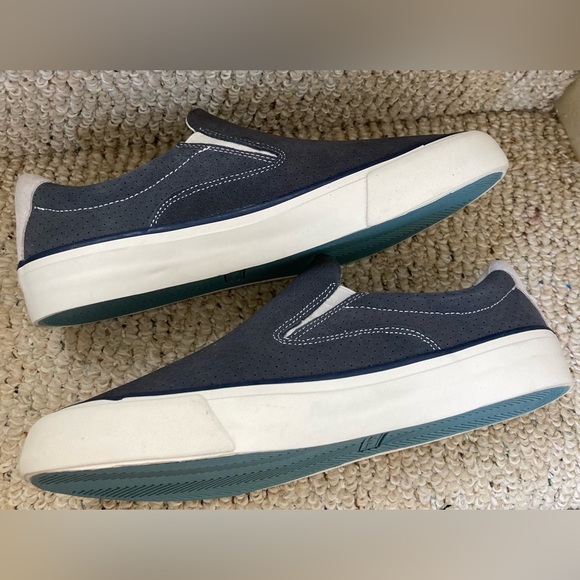 SeaVees Men's Size 11 Navy Blue Hawthorne Slip-On Shoes - Picture 3 of 11